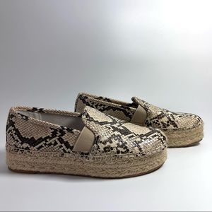 CIRCUS Sam Edelman womens snake print shoe loafers size 6